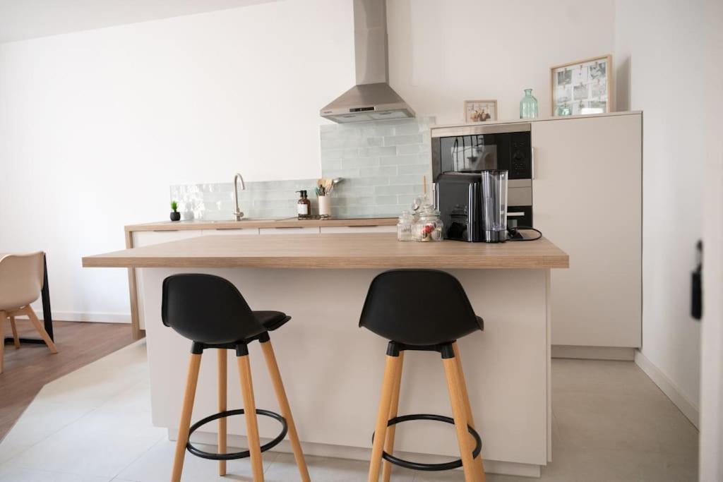 בזייה Lou Cabanot - Appartement Lumineux 3 Chambres - Parking Gratuit מראה חיצוני תמונה
